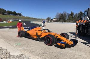 У McLaren продолжаются проблемы на тестах
