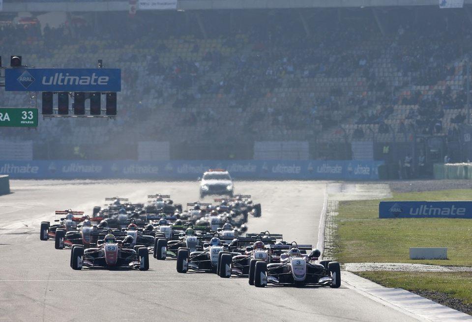 В 2019 году Формула 3 вытеснит GP3 в рамках проведения Гран При

