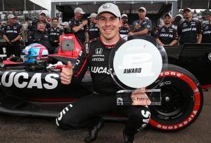 Дебютант IndyCar Роберт Уикенс завоевал поул в Сент-Питерсберге
