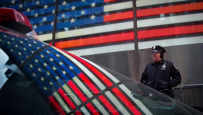 В США в результате падения школьного автобуса в овраг пострадали 40 человек