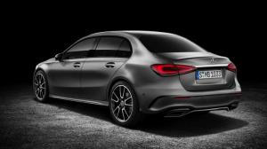 Компактный седан Mercedes A-Class: первые изображения