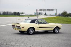 Спецверсию Ford Mustang посвятили 50-летнему спорткару