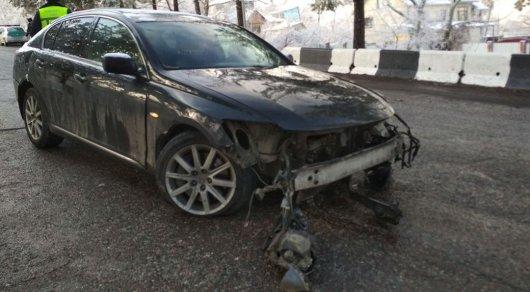 Lexus сбил насмерть пешехода в Алматы