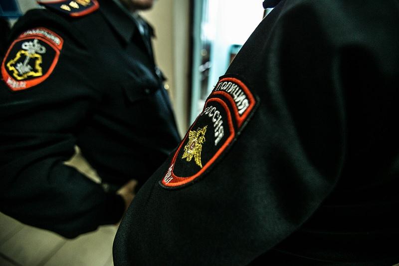 В Москве на пешеходном переходе сбили двух человек
