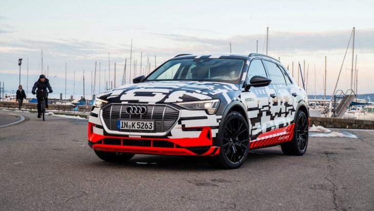 Audi озвучила минимальную стоимость электрокроссовера E-Tron
