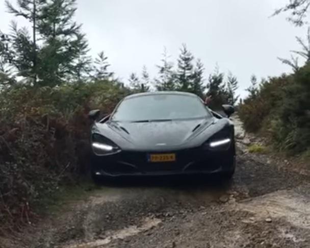 Новейший суперкар McLaren испытали бездорожьем
