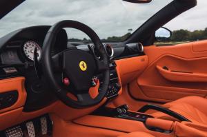Дважды уникальный Ferrari выставили на продажу