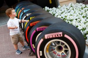 В Pirelli надеются на борьбу стратегий в 2018 году