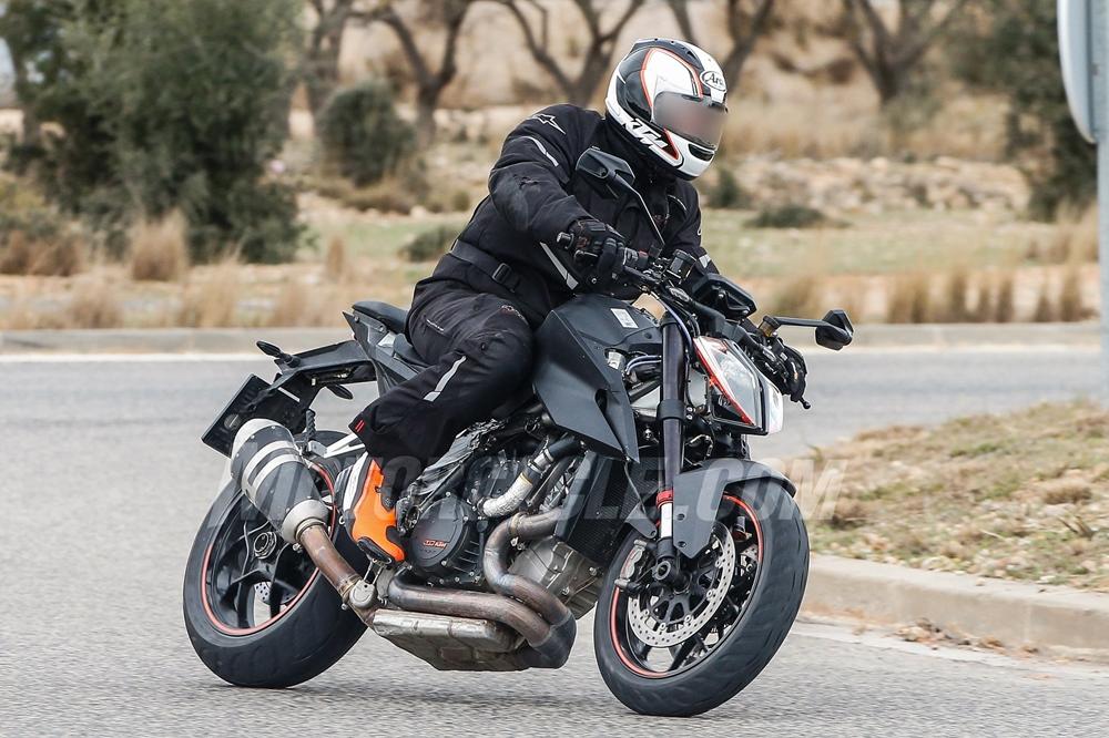 Шпионские фото KTM Super Duke R 2019