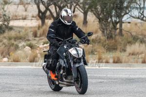 Шпионские фото KTM Super Duke R 2019