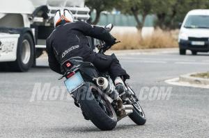 Шпионские фото KTM Super Duke R 2019