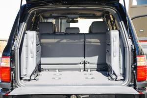 «Новый» Lexus LX470 выставили на продажу за $129 тысяч