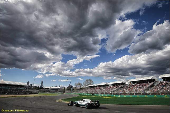 В Mercedes подтвердили ошибку в программе