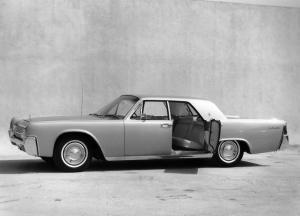 Lincoln вернет седану Continental «суицидальные» двери