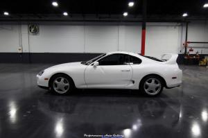 Toyota Supra 1994 года выпуска продали на аукционе за $80 тысяч