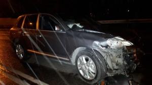 Porsche влетел в Toyota в Алматы: водитель скрылся с места аварии