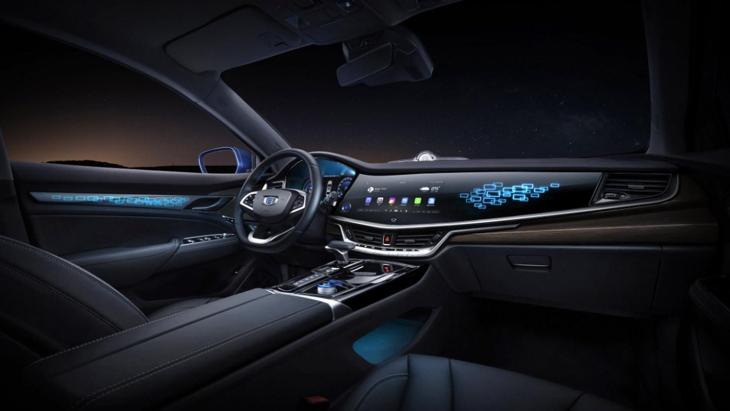Гибридный седан Geely Emgrand GT «показал» интерьер