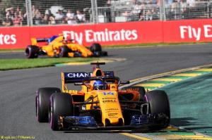 Алонсо: McLaren поборется с тремя лучшими командами