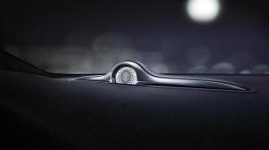 Гибридный седан Geely Emgrand GT «показал» интерьер