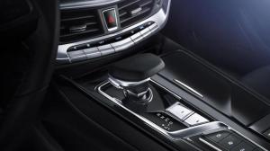 Гибридный седан Geely Emgrand GT «показал» интерьер