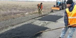 В Службе автодорог рассказали, когда залатают ямы на дорогах и сколько стоит ремонт 1 кв. метра