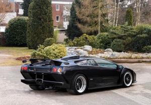 Дичайший Lamborghini Diablo почти без пробега пустят с молотка