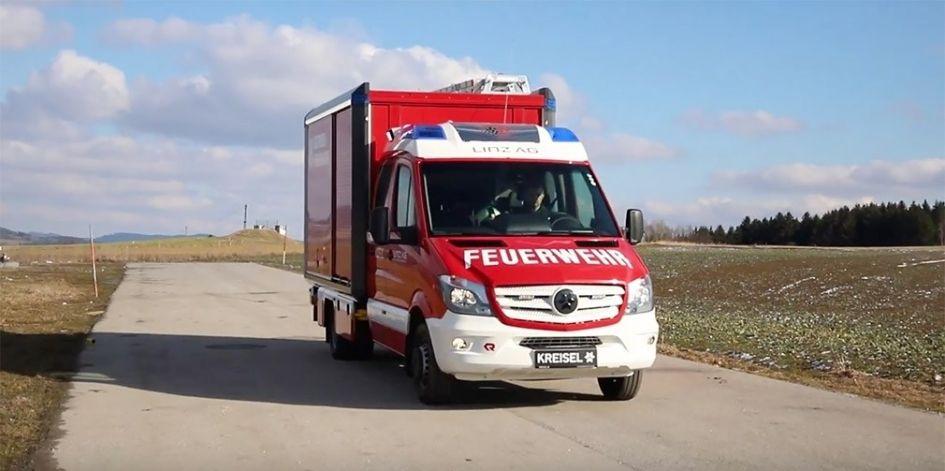 Австрийцы выпустили электрический пожарный автомобиль