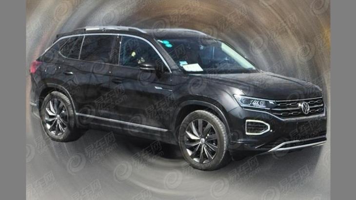 Новый кроссовер Volkswagen Tayron замечен на тестах