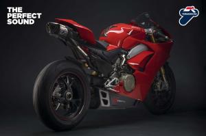 Ducati Panigale V4 с выхлопом Termignoni 4uscite