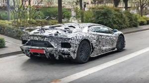 Суперкар Lamborghini Aventador SVJ будет 800-сильным