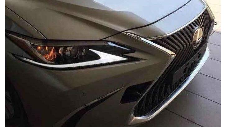 В сети рассекретили дизайн нового Lexus ES