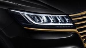 Кроссовер Roewe RX5 получил «позолоченную» версию