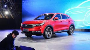 Dongfeng представил стильное кросс-купе Fengguang ix5