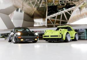 Из кубиков Lego сделали полноразмерную копию Porsche 911