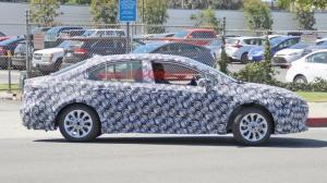 Новую Toyota Corolla сфотографировали на тестах