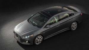 Озвучены цены обновлённого седана Hyundai Sonata Hybrid
