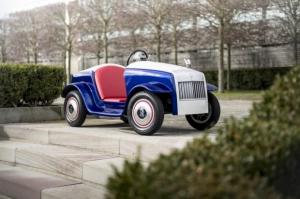 Крошечный Rolls-Royce прошел первое техобслуживание