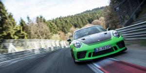 Видео: мощнейший атмосферный Porsche проехал Нюрбургринг быстрее 7 минут