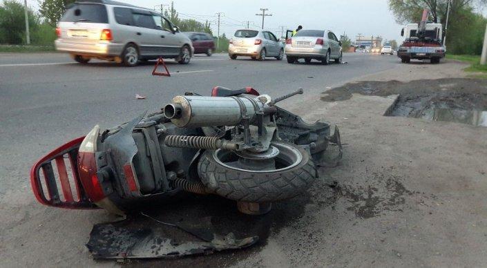 Пожилой мопедист погиб в ДТП в Алматы 