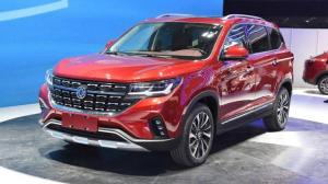 Компания Dongfeng представила две новинки