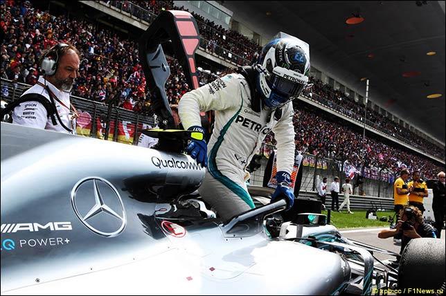 Симондс: Проблемы с резиной у Mercedes были и прежде

