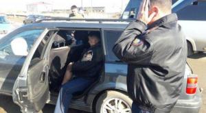 Женщина-водитель врезалась в авто с полицейскими в Уральске