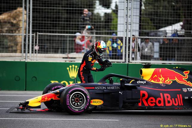 В Red Bull Racing огорчены двойным сходом