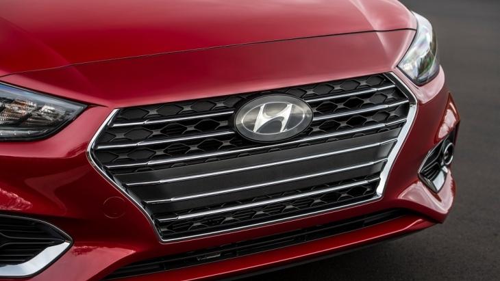 Обновлённый Hyundai Elantra дебютирует летом 2018 года
