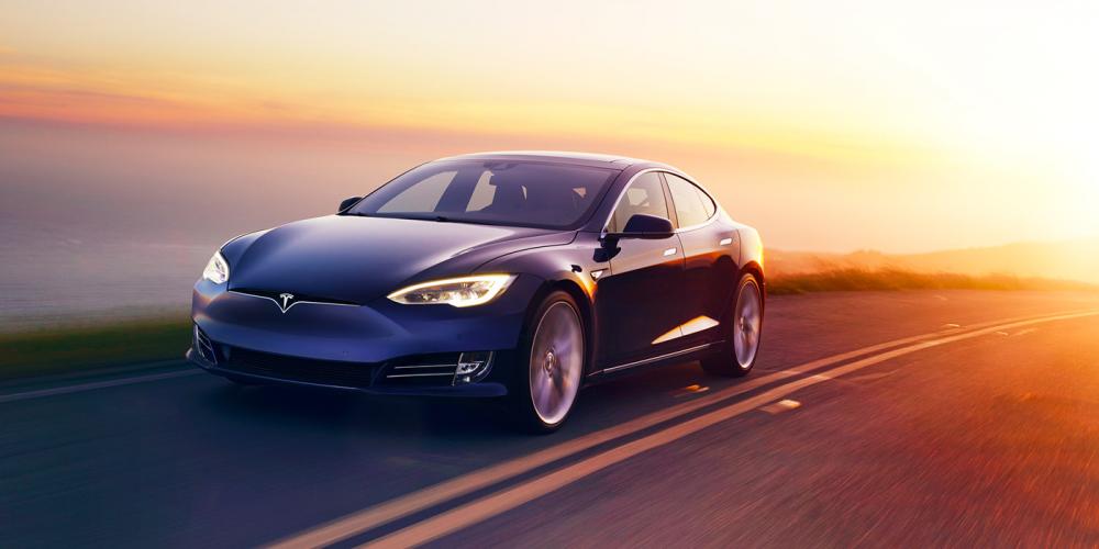 Tesla назвала виновника в крупнейшем отзыве электрокаров