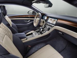 Названы российские цены на новый Bentley Continental GT
