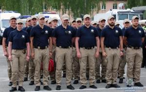 В Киеве прошли масштабные учения с пылающими авто и вертолетом