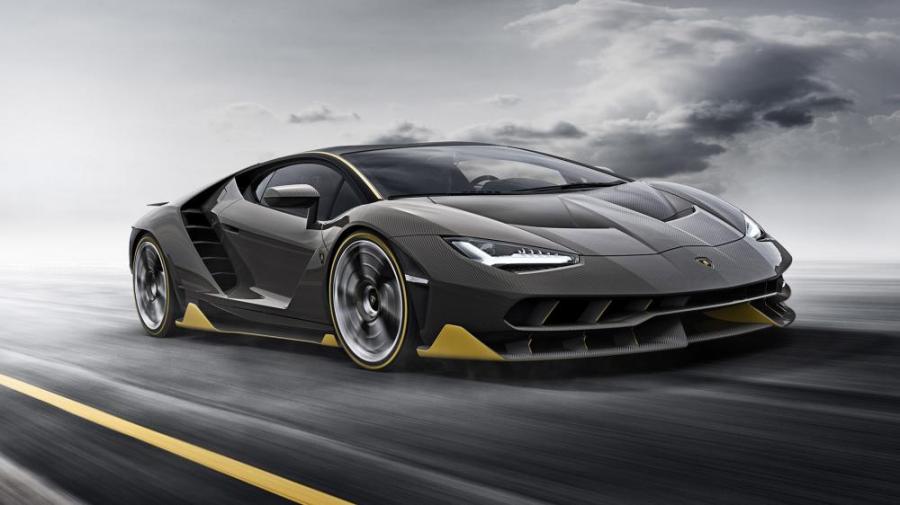 В США редкие Lamborghini отзывают из-за одной наклейки