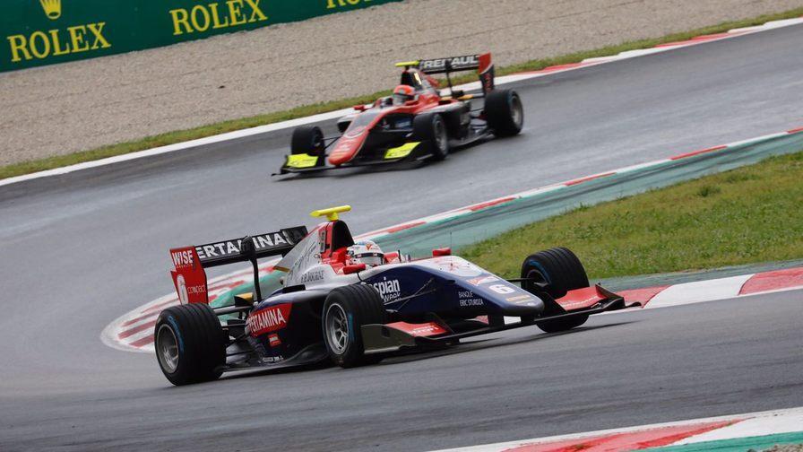 Алези выиграл воскресную гонку GP3 в Барселоне, Мазепин – 10-й