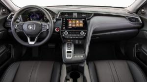 Гибридный седан Honda Insight нового поколения